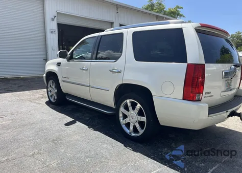 2009 Cadillac Escalade Standard из США, поврежденный, VIN 1GYFK23219R152935